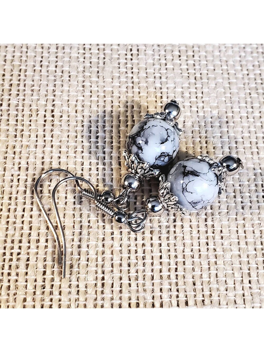 Art Nouveau Mottled White Black Glass Beads Antiqued Silver Earrings - Picture 5 of 7